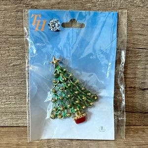 TH Christmas Tree Brooch
